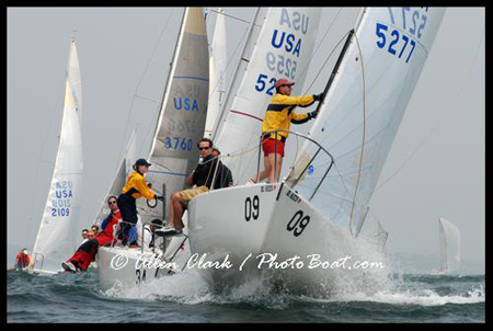 J24 Upwind in Newport