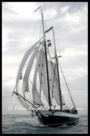 Liberty Clipper On a Reach