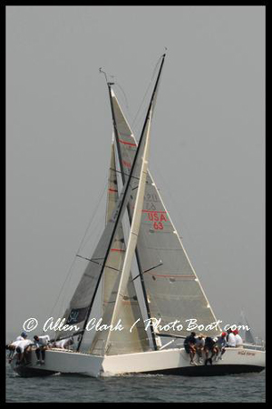 Mumm 30 Upwind Crossing